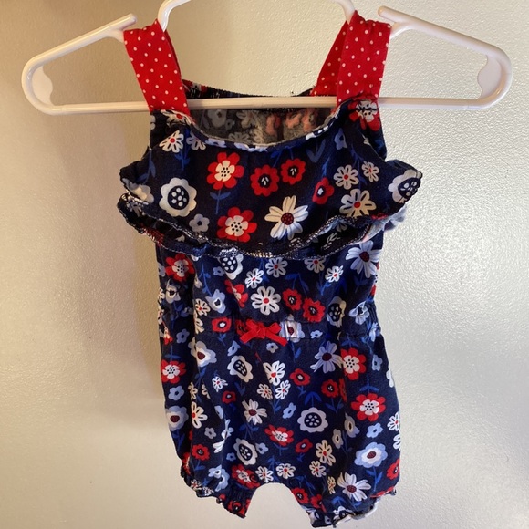 Summer Newborn-6mth baby girl assortment - Picture 3 of 4